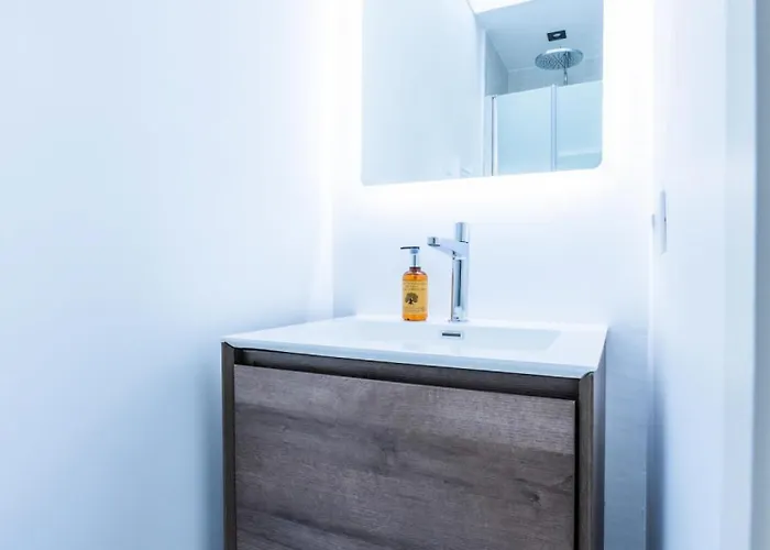 Rare ! Duplex De Style En Plein Centre - Rare ! Duplex De Style En Plein Centre Mae-5823 *